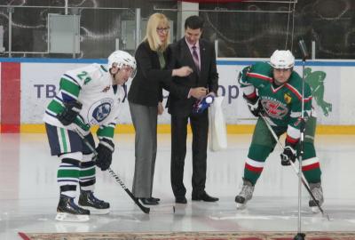 Татьяна Пыжонкова произвела вбрасывание шайбы первого рязанского турнира РЛХЛ